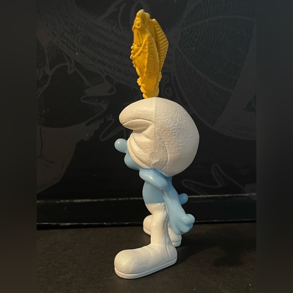 2011 McDonalds The Smurfs Clumsy Smurf figure - Picture 3 of 5